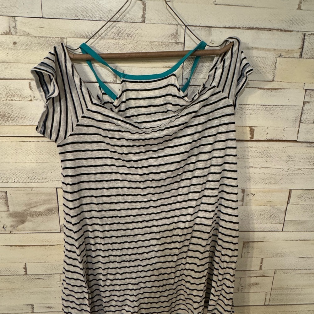 Aztec cold shoulder - Picture 4 of 5